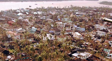 Devastazione provocata dal ciclone Nargis