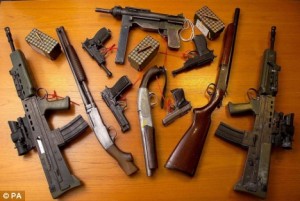 Armi paramilitari | Paramilitary's weapons