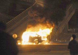 Riot a Derry | 12 07 2011