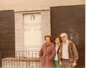 Rosaleen Sands, Jean McLoughlin e John Sands