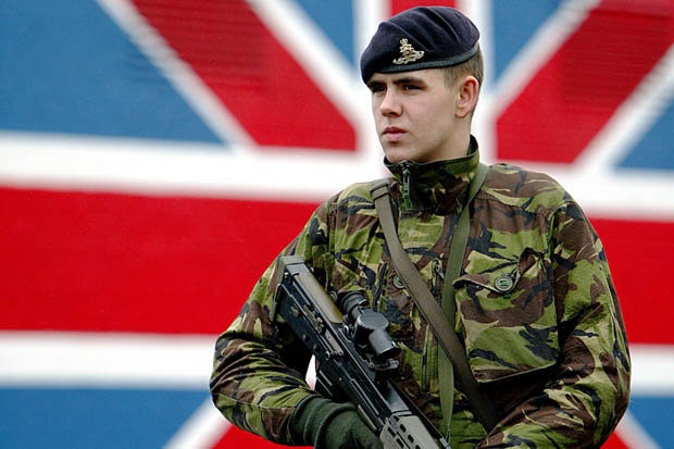 Esercito britannico, Belfast 2003 | © Getty Images