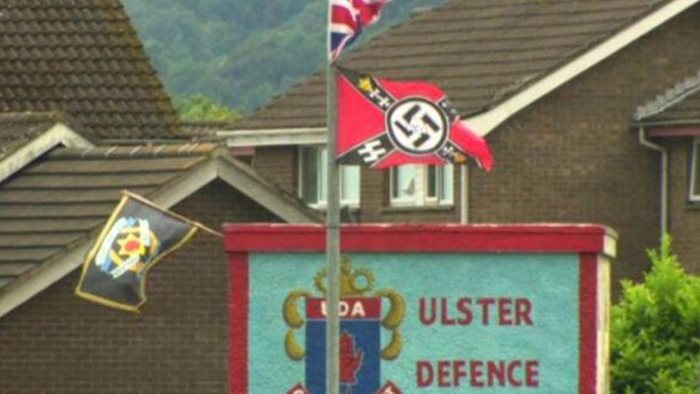 Bandiera nazista a Carrickfergus